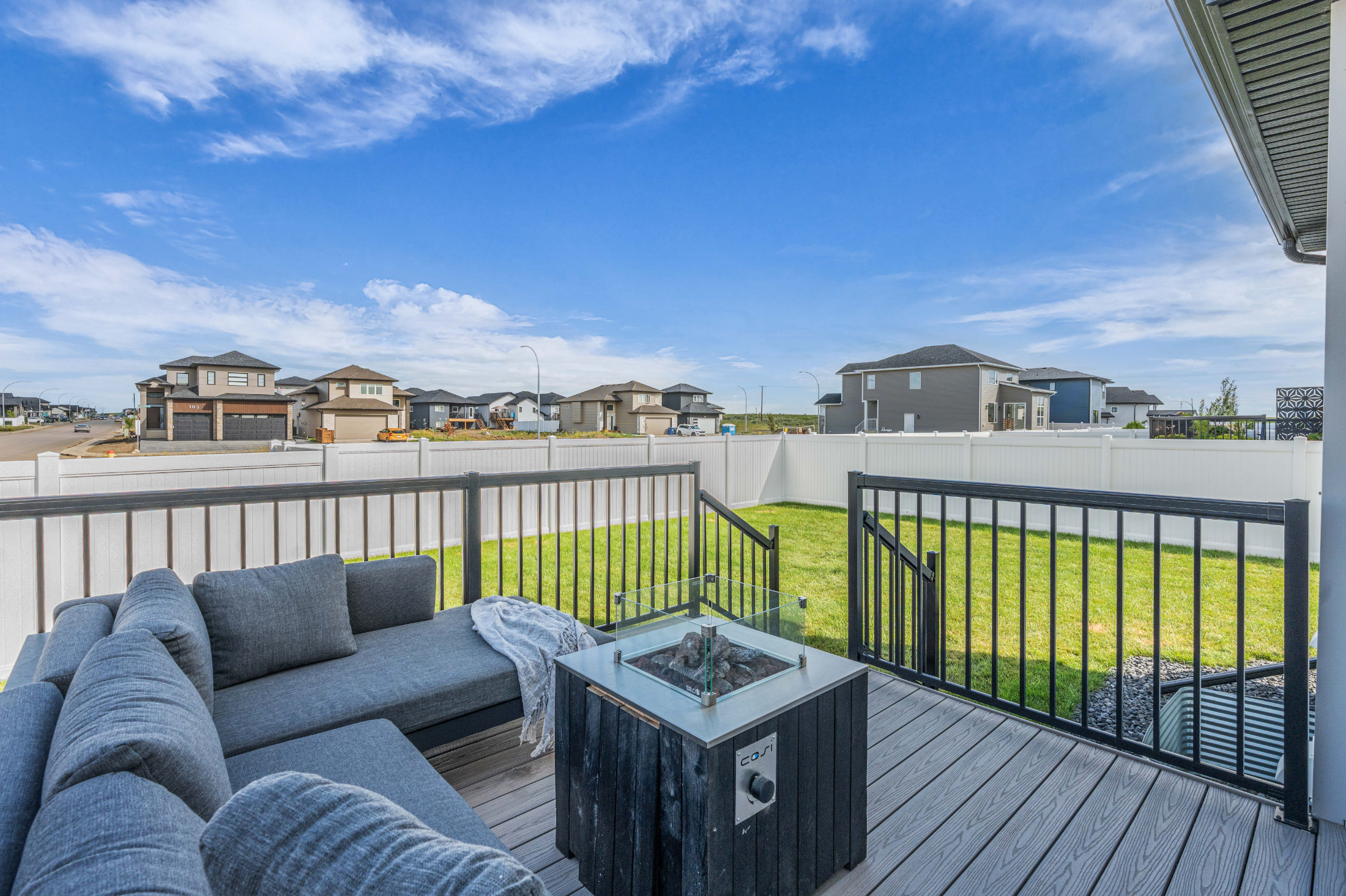 574 Burgess Crescent Spacious Backyard in friendly neighbourhood