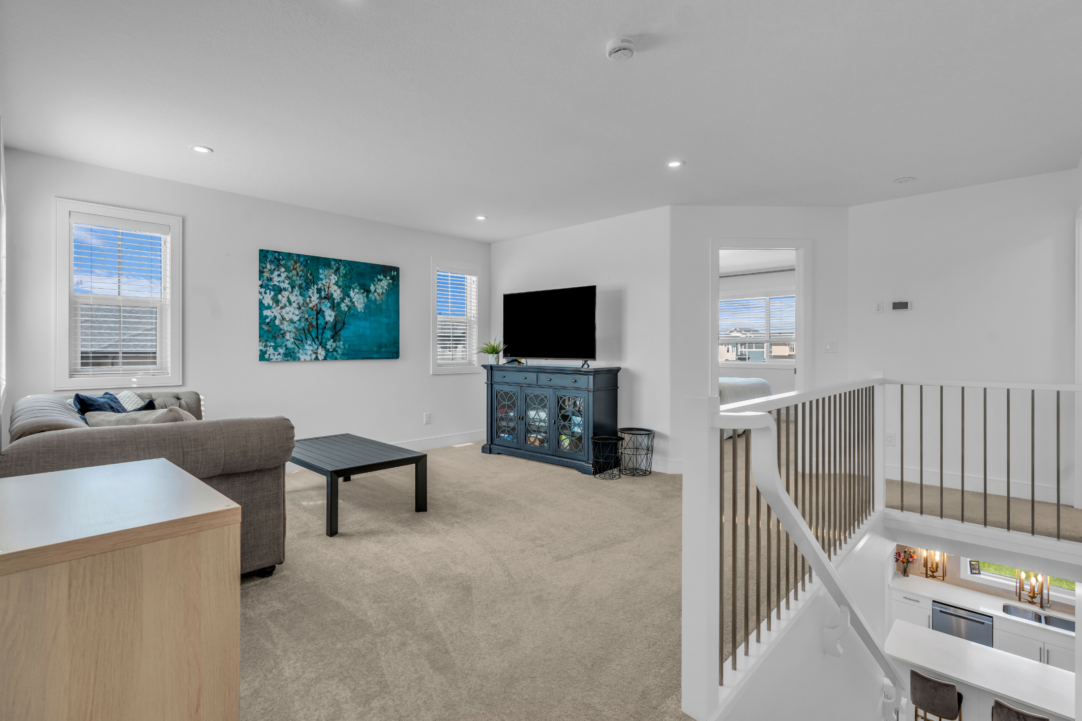 574 Burgess Crescent 2nd level living room