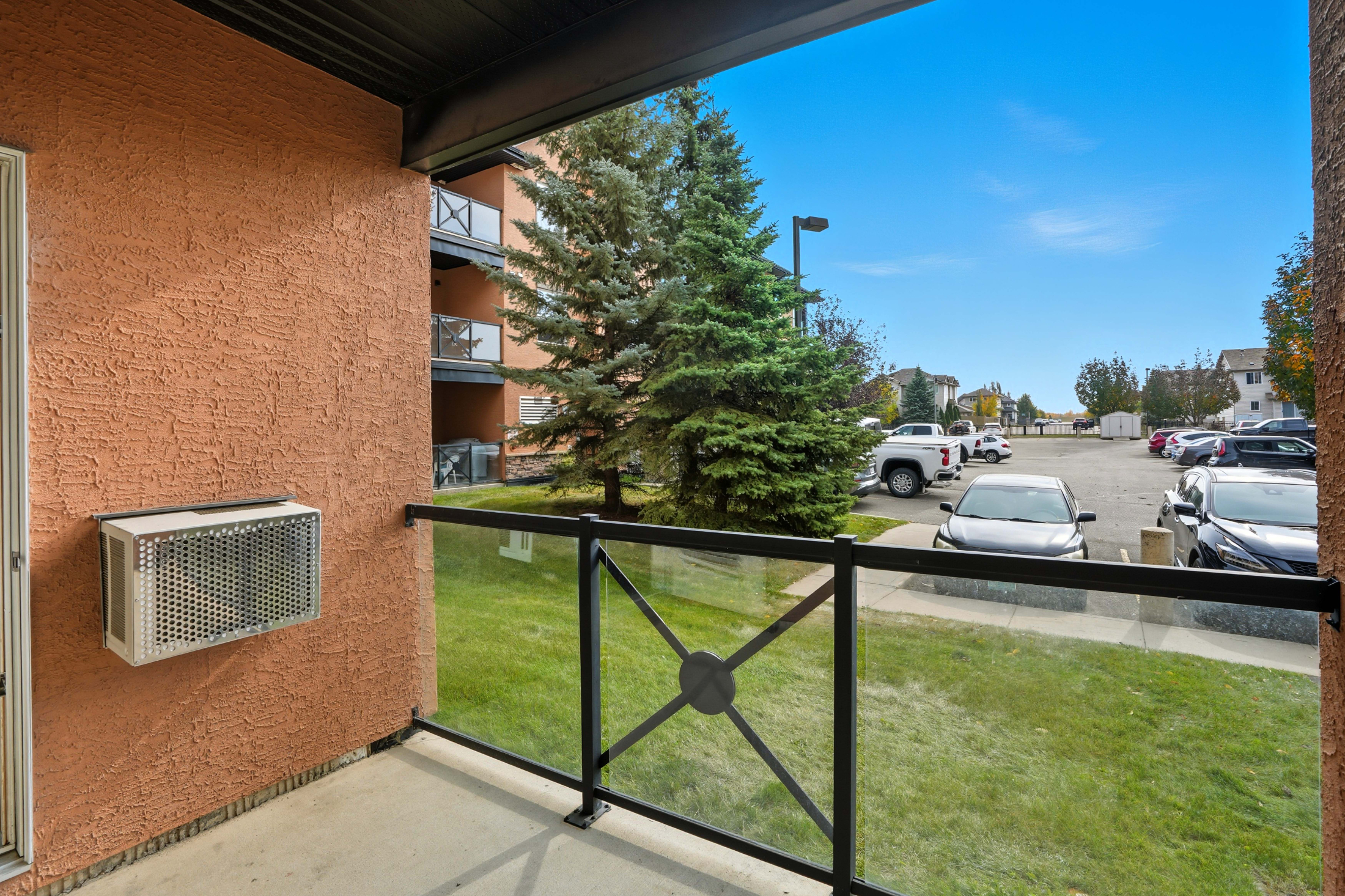 B103 103 Wellman Crescent balcony